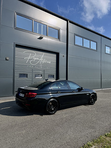 BMW f10 530xd 2016 (2 foto / 14)
