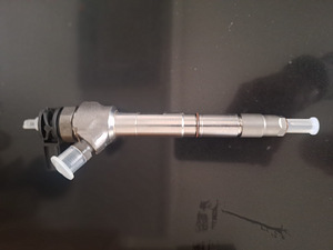 Pihustid 05L 130 277 E, VAG OEM (3 foto / 4)