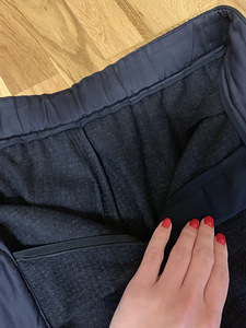 Armani шерстяные брючки (3 фото из 3)