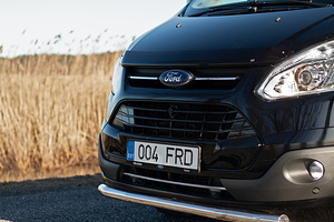 Ford Tourneo Custom Business (6 foto / 11)