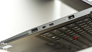 Lenovo X380 Yoga Touchscreen+Stilus 250SSD i5-8020U 8GB 14" (3 foto / 3)