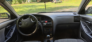 Hyundai Elantra 2.0 83kw 2001 (6 foto / 11)