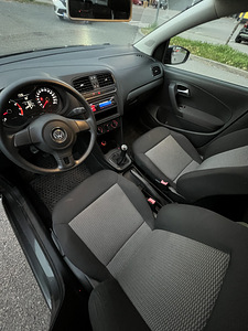 Volkswagen Polo 1.2 51kw 2010 B (12 foto / 13)