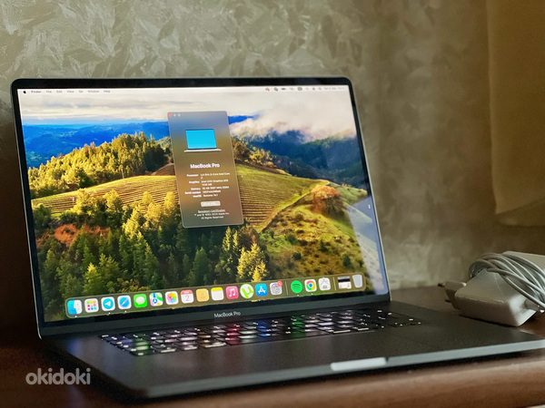 MacBook Pro 16 2019 (foto #1)