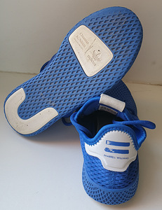 Tossud Adidas (2 foto / 3)