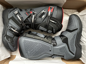 Krossisaapad LEATT 5.5 FLEXLOCK ENDURO, suurus EU43 (5 foto / 5)