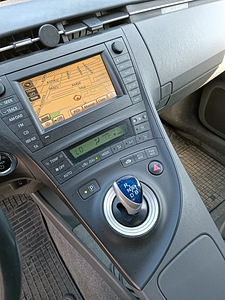 Toyota prius 1.8 73kv 2009.a (9 foto / 11)