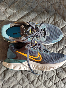 M. Tossud / M. Tossud NIKE 44,5 (1 foto / 5)