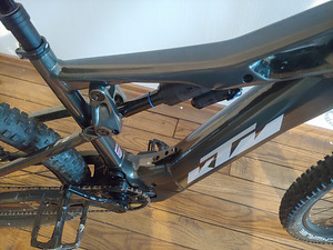 Elektrijalgratas KTM Macina Kapoho (4 foto / 4)