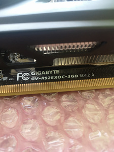Gigabyte Windforce GV-R928XOC-3GD (4 foto / 4)