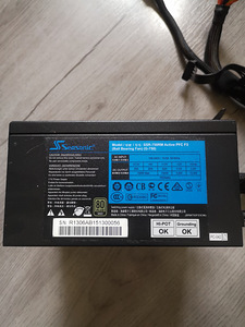 Seasonic SSR-750RM Active PFC F3 750W 80 PLUS Gold ATX12V (4 foto / 4)