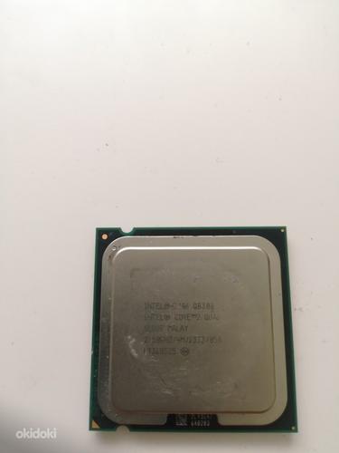 Четырехъядерный Intel Q8300 (фото #2)