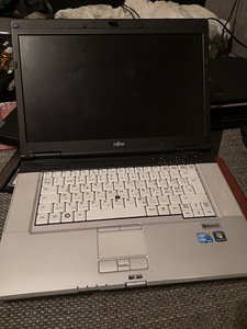 Fujitsu Siemens Lifebook E780 i3, 4GB,120GB SSD (2 foto / 4)