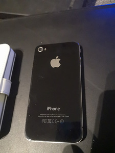 iPhone 4 32GB Black (4 foto / 4)
