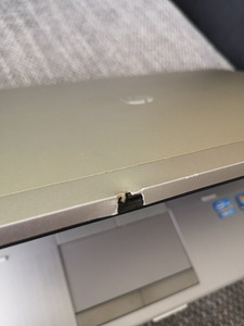 HP EliteBook 8460 i3, 4GB, 120SSD (2 foto / 5)