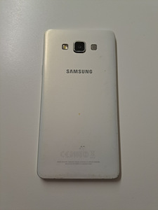 Samsung Galaxy A7 (3 foto / 3)