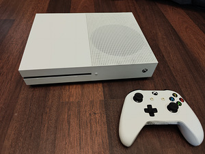 Xbox One S 500Gb (2 foto / 4)