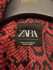 Куртка Zara (3 фото из 3)