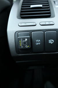 Honda civic 2011 1.8 103kw (13 foto / 14)