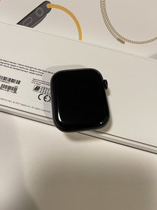 Apple Watch 7 45 мм (1 фото из 2)
