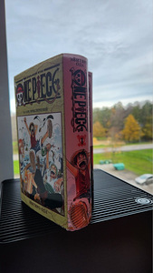 Eiichiro Oda / One Piece / (3 foto / 3)