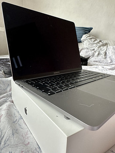 MacBook Pro 13” M1 (2 foto / 7)