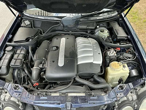 Мерседес е270 2.7 cdi 125кВт (4 фото из 5)