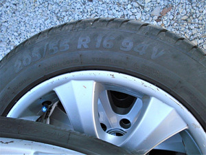 Suverehvid 205/55 R16 koos BMW velgedega (2 foto / 3)