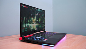 Asus- Gaming Laptop- Rog Strix G15 + Steel Series Rival 5 (1 foto / 2)