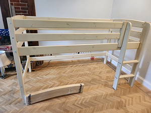 Anda ära lastevoodi (2 foto / 3)