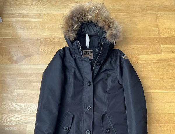 Женская зимняя куртка-Icepeak размер 34.Идеальное состояние. (foto #1)