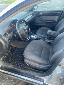 Audi Allroad 2,5D. Automaat. 2001a. (7 foto / 11)