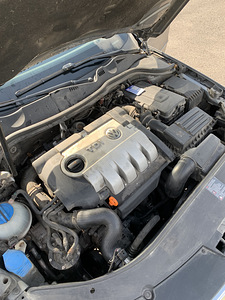 VW Passat. 2.0 D. 103kw. Автомат. 2005/12 (15 фото из 15)