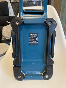 Makita raadio DMR108N. Vähe kasutatud (6 foto / 8)