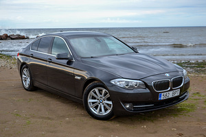 BMW f10 520d (4 foto / 15)