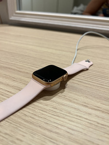 Apple watch series 5, 40mm (3 foto / 5)