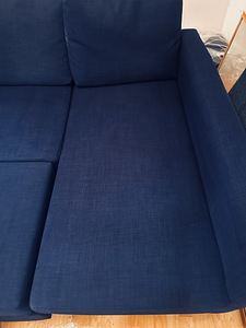 Nurgadiivan IKEA Friheten koos pesukastiga (10 foto / 10)