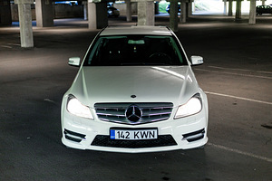 Mercedes-Benz C200 (4 foto / 7)