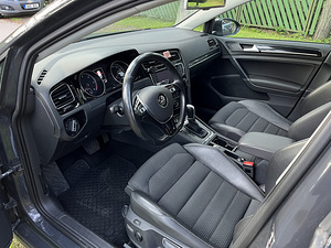 Volkswagen Golf Highline 2.0 110kW (5 foto / 11)