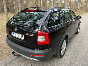 Skoda octavia scout 2.0 103kv (2 foto / 12)