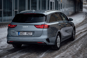 Kia Ceed Sportswagon 1.5 118kW (2 foto / 15)