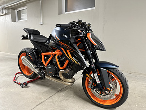 KTM 1290 Super Duke R 3. Gen 132 kW (3 foto / 7)