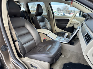 Volvo XC70 2.0 120kW 2012 (14 foto / 15)