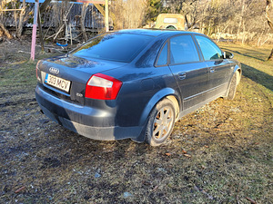 Audi a4 b6 (2 фото из 5)