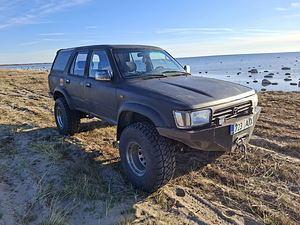 TOYOTA 4RUNNER/HILUX SURF (1 foto / 7)
