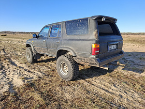 TOYOTA 4RUNNER/HILUX SURF (4 foto / 7)