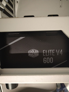Cooler Master Elite v4 600W (1 foto / 1)