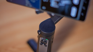 Hohem Isteady XE (2024) - telefoni stabilisaator (2 foto / 5)