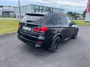 BMW X5 F15 3.0 190KW M-Paket (4 foto / 15)