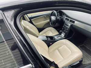 VOLVO S 80 (6 фото из 7)